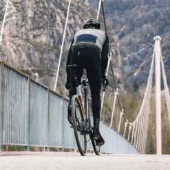 Chaleco Q36.5 Adventure Insulation Vest Verde Oliva -Ciclismo Comercio chaleco q365 adventure insulation vest verde oliva 2