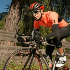 Chaleco Q36.5 Vest L1 Essential Naranja 7 Chaleco Q36.5 Vest L1 Essential Naranja -Ciclismo Comercio chaleco q365 vest l1 essential naranja 2