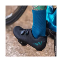 Zapatillas Northwave Revolution 3 Negro Iridescent 11 Zapatillas Northwave Revolution 3 Negro Iridescent -Ciclismo Comercio zapatillas northwave revolution 3 negro iridescent 4